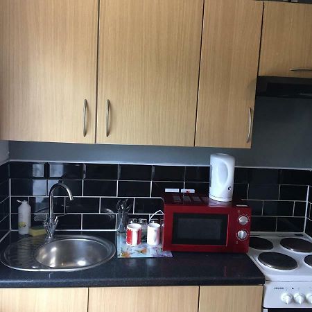 Hatfield Save-Money Rooms - 10Over10 For Price! المظهر الخارجي الصورة