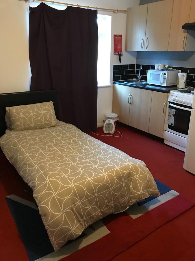 Hatfield Save-Money Rooms - 10Over10 For Price! المظهر الخارجي الصورة