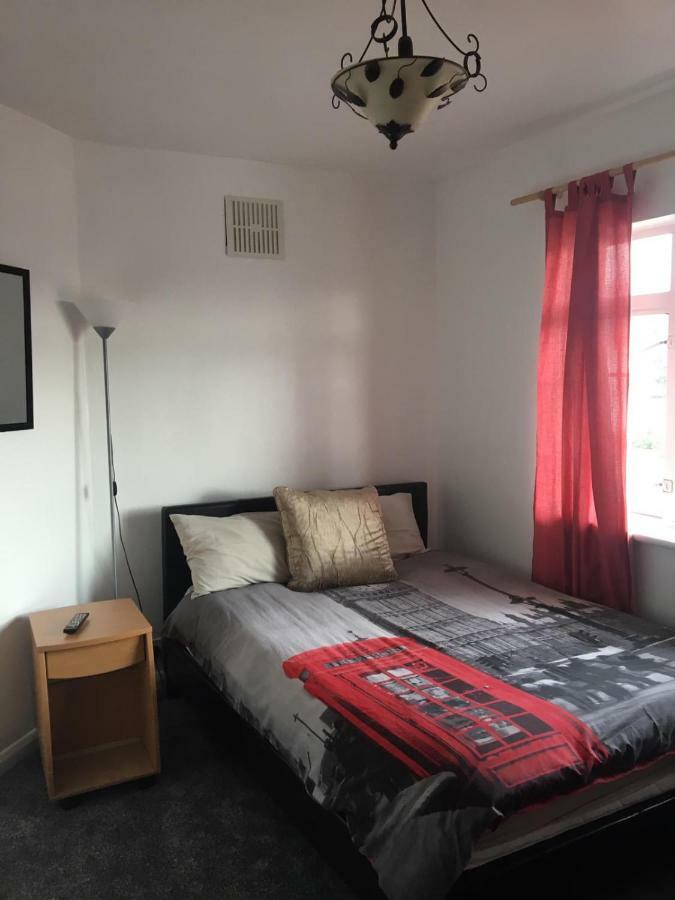 Hatfield Save-Money Rooms - 10Over10 For Price! المظهر الخارجي الصورة